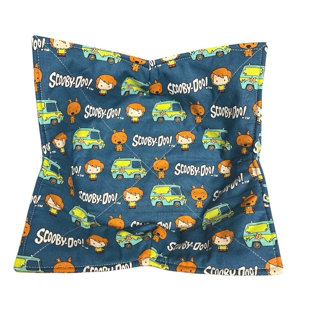 Hand Crafted Large Bowl Cozy Scooby-Doo Theme Microwavable Padded Cotton Holder